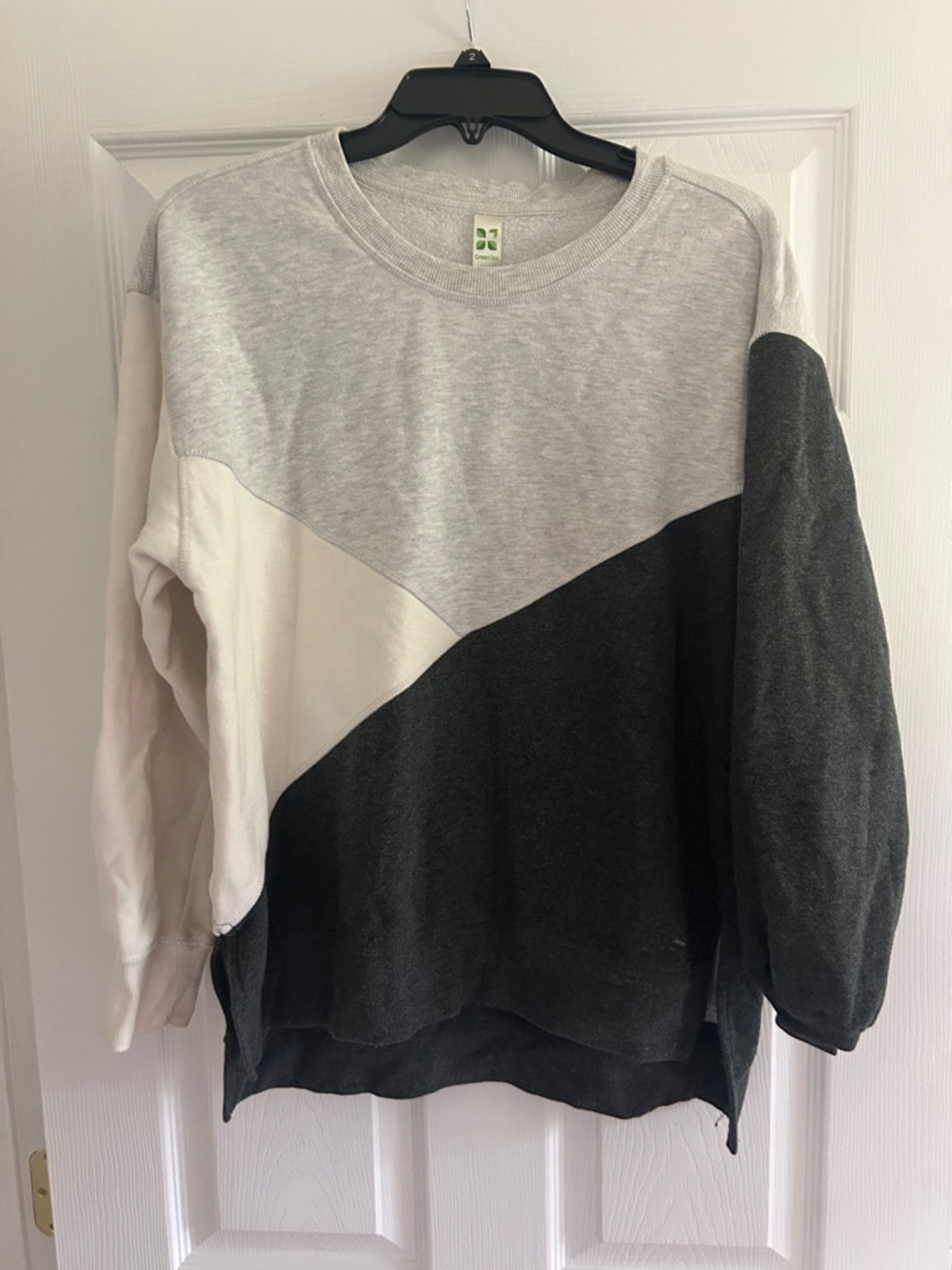 Colorblock Crewneck Sweatshirt in Gray, White & Black